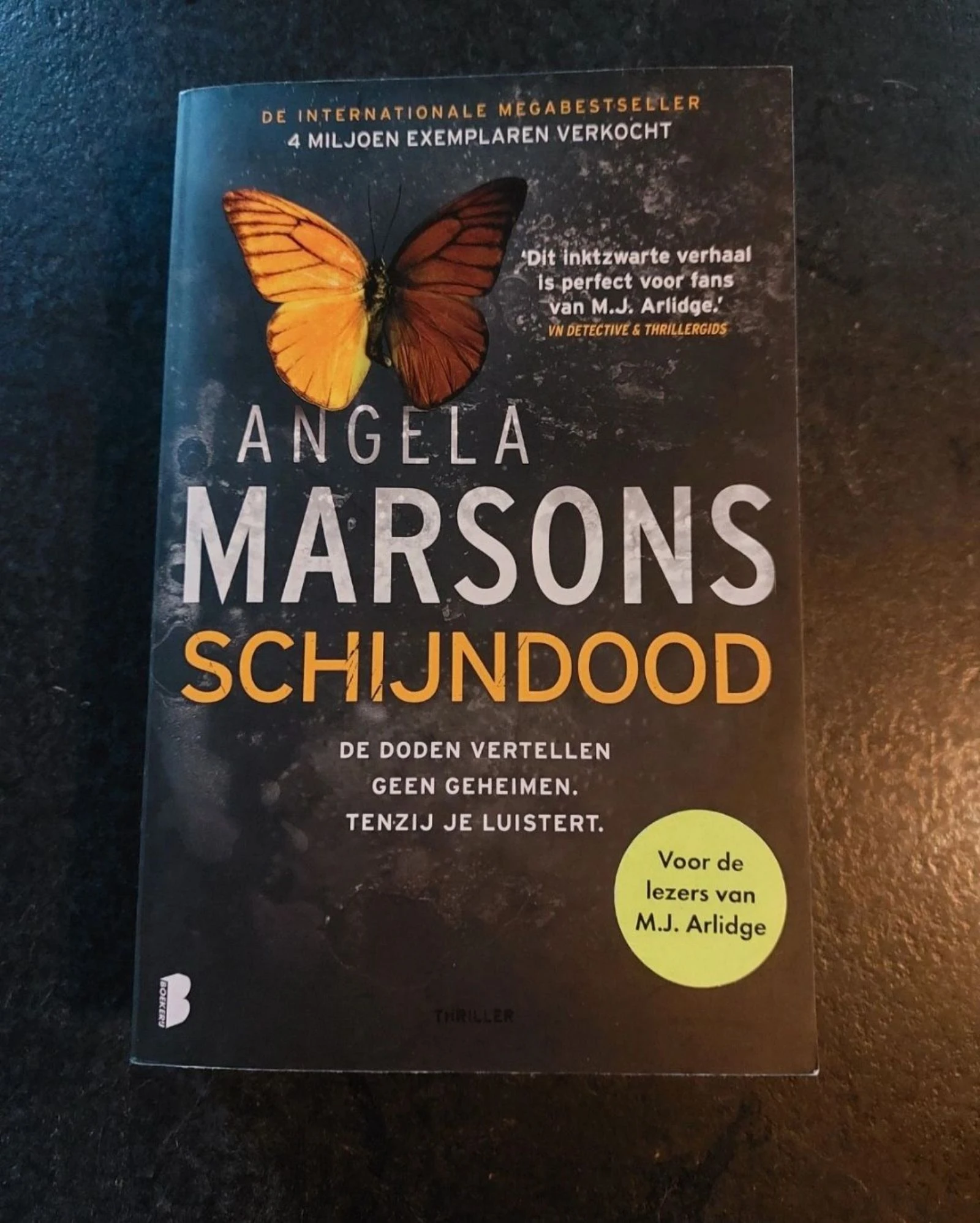 Boek - Schijndood - AngelaMarsons
